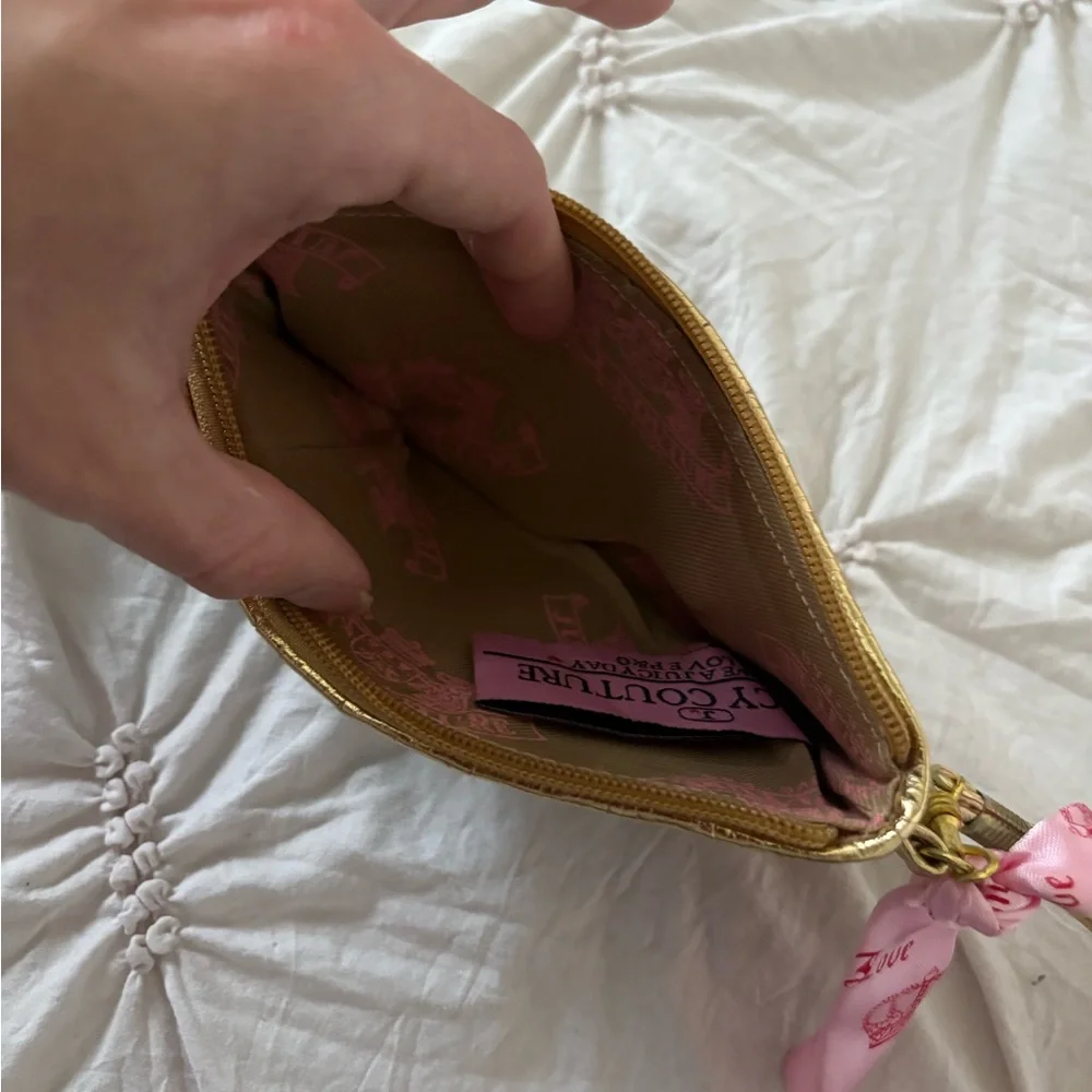 Y2K blue and yellow htf juicy wristlet - Picture 4 of 6